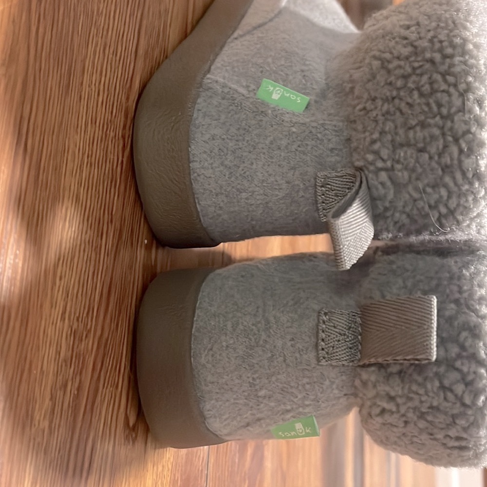Sanuk Booties - Picture 5 of 5